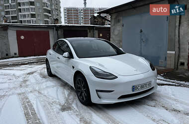 Седан Tesla Model 3 2021 в Львові