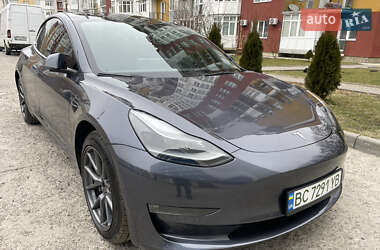 Седан Tesla Model 3 2022 в Львові