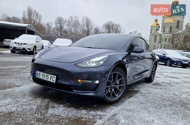 Седан Tesla Model 3 2021 в Дніпрі