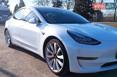 Седан Tesla Model 3 2019 в Самборі