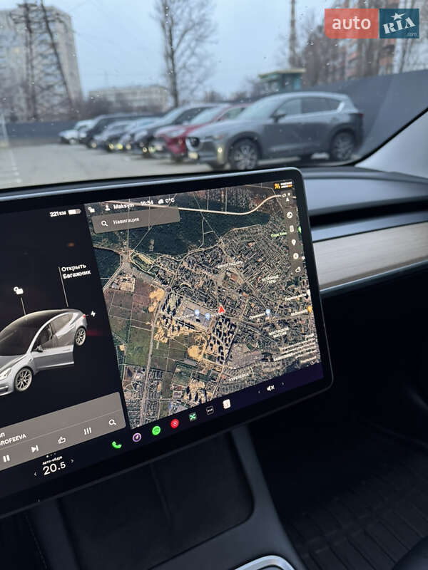 Седан Tesla Model 3 2021 в Києві