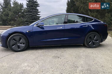 Седан Tesla Model 3 2019 в Львові