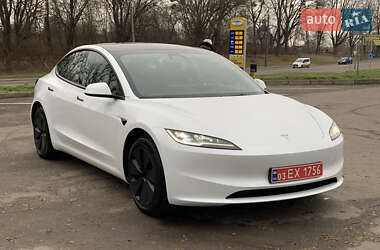 Седан Tesla Model 3 2024 в Києві