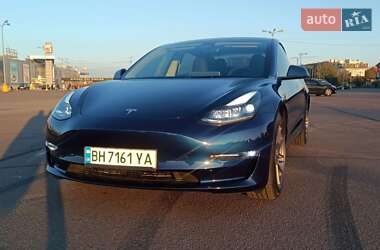 Седан Tesla Model 3 2023 в Одессе