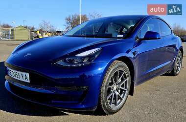 Седан Tesla Model 3 2023 в Дніпрі