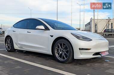 Седан Tesla Model 3 2021 в Луцьку