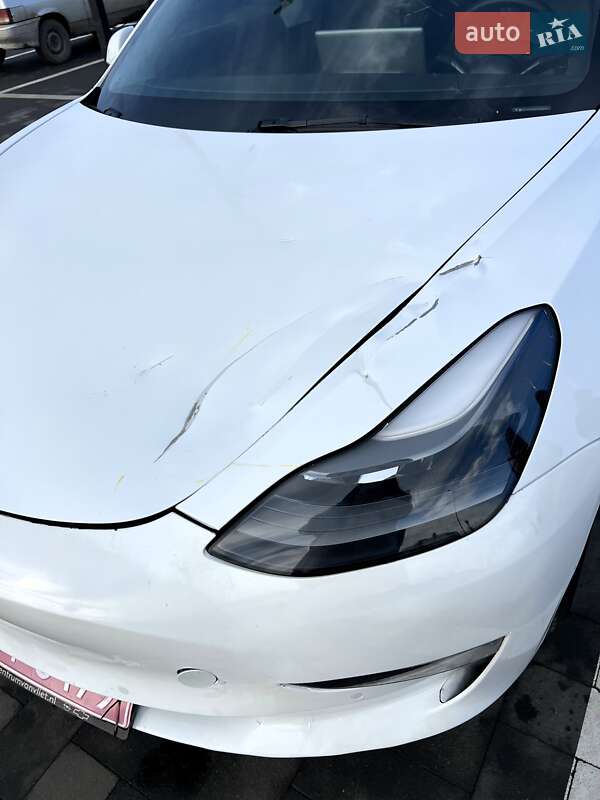 Седан Tesla Model 3 2021 в Луцке