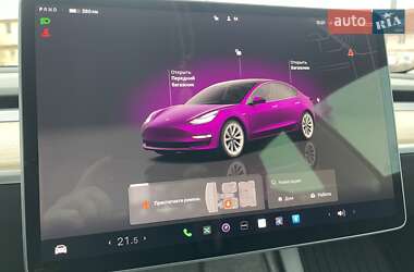 Седан Tesla Model 3 2022 в Києві