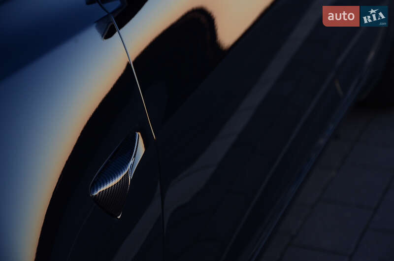 Седан Tesla Model 3 2021 в Мукачево