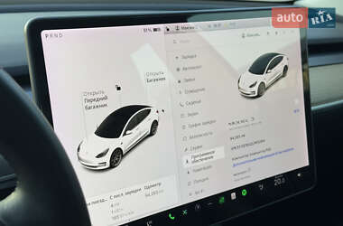 Седан Tesla Model 3 2019 в 