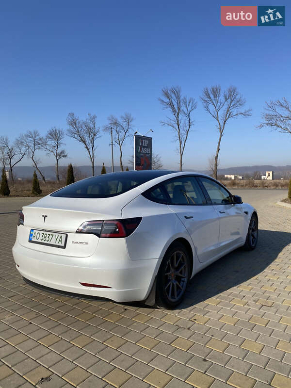 Седан Tesla Model 3 2021 в Иршаве фото 5 Седан Tesla Model 3 2021 в Иршаве