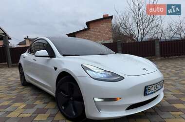 Седан Tesla Model 3 2019 в Трускавці