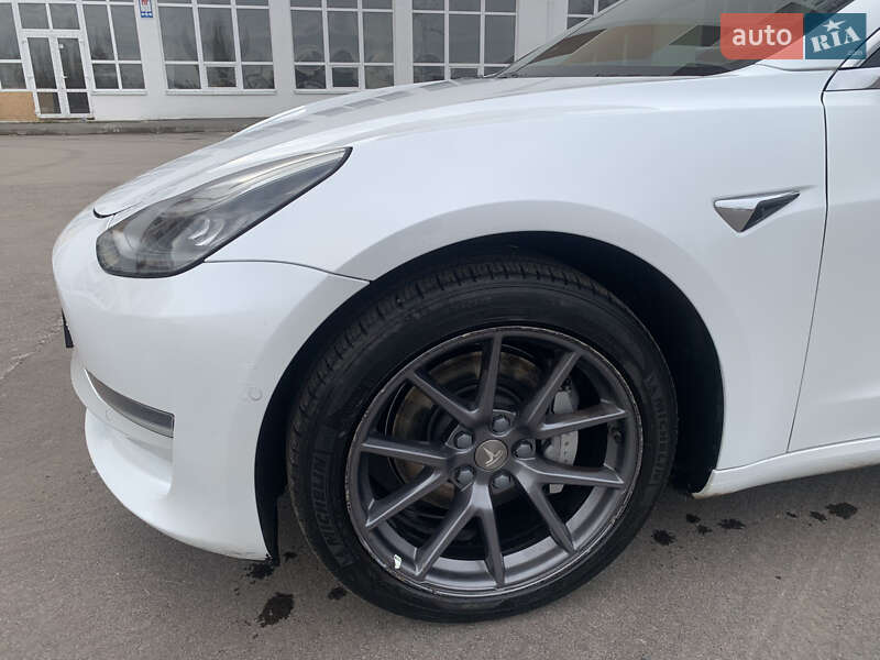 Седан Tesla Model 3 2018 в Києві фото 5 Седан Tesla Model 3 2018 в Києві