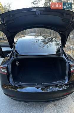 Седан Tesla Model 3 2019 в 