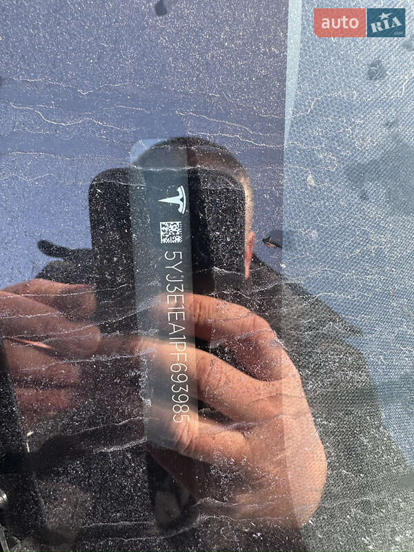 Седан Tesla Model 3 2023 в Киеве фото 10 Седан Tesla Model 3 2023 в Киеве