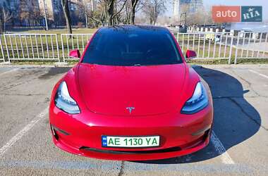 Седан Tesla Model 3 2018 в 