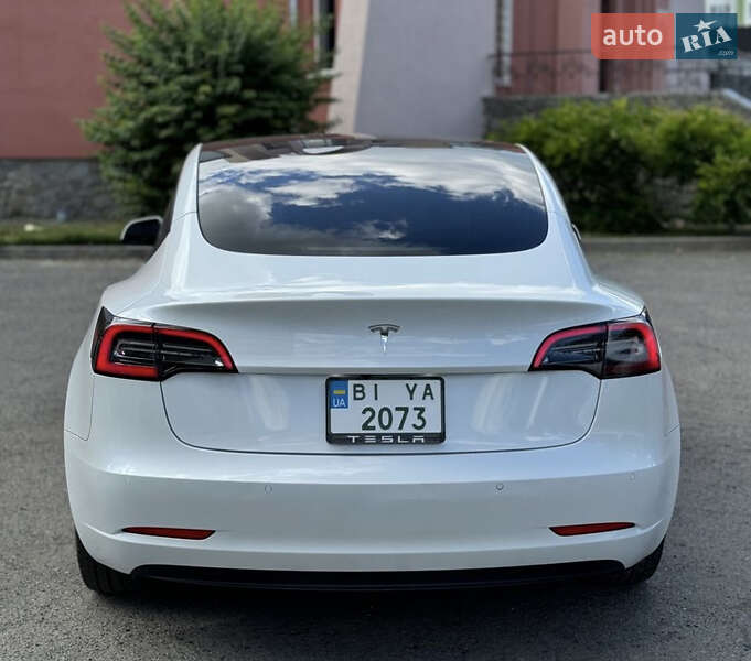 Седан Tesla Model 3 2021 в Полтаве
