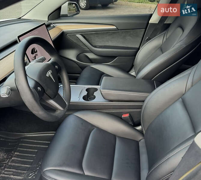 Седан Tesla Model 3 2021 в Полтаве