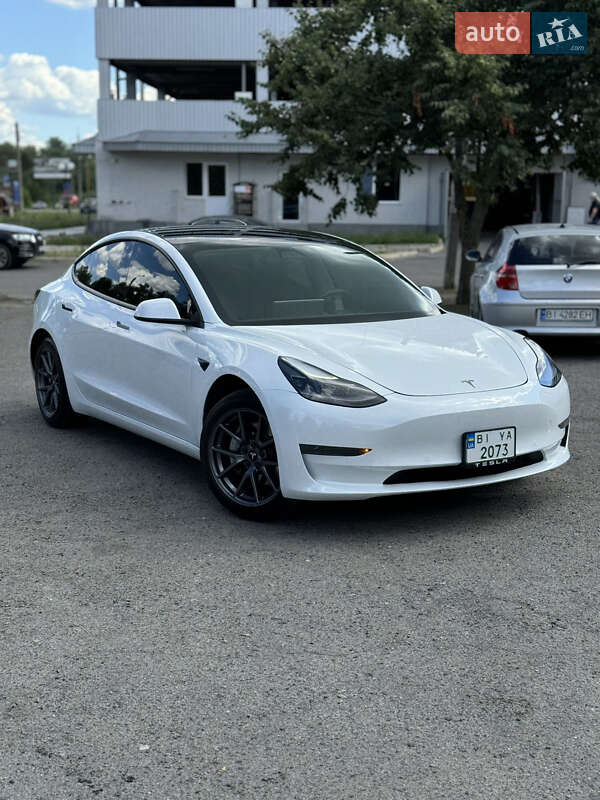Седан Tesla Model 3 2021 в Полтаві фото 5 Седан Tesla Model 3 2021 в Полтаві