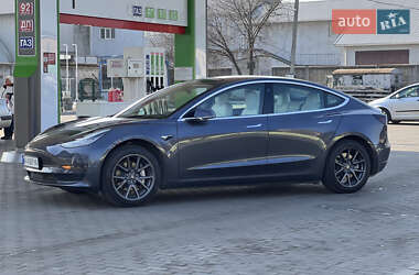Седан Tesla Model 3 2018 в 