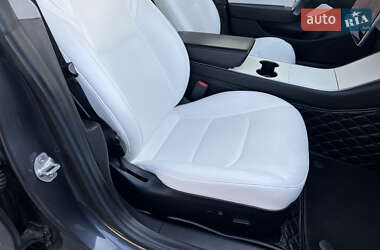 Седан Tesla Model 3 2018 в 
