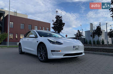 Седан Tesla Model 3 2023 в Виннице
