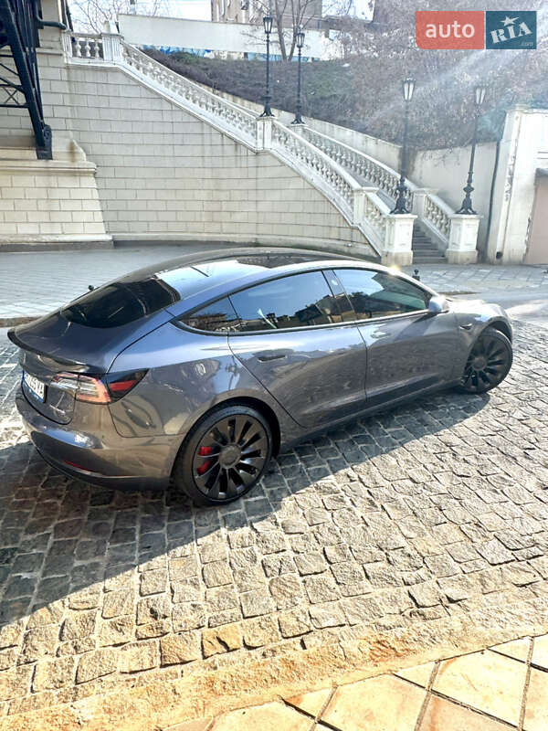 Седан Tesla Model 3 2022 в Одессе