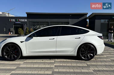 Седан Tesla Model 3 2019 в Львове