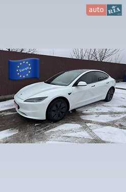 Седан Tesla Model 3 2024 в Луцке