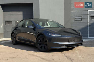 Седан Tesla Model 3 2024 в Киеве