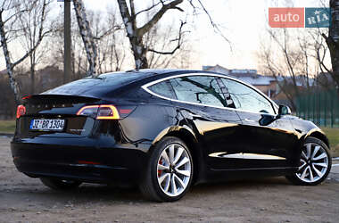 Седан Tesla Model 3 2020 в Дрогобичі