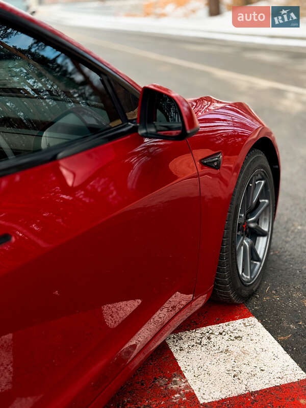 Седан Tesla Model 3 2018 в Житомирі