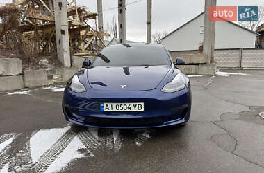 Седан Tesla Model 3 2022 в Киеве