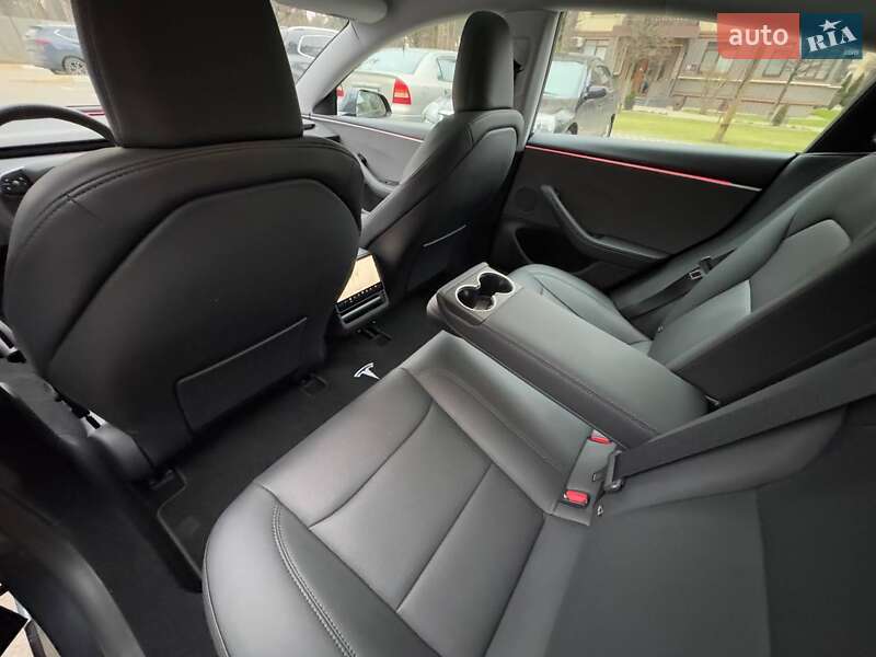 Седан Tesla Model 3 2024 в Києві фото 12 Седан Tesla Model 3 2024 в Києві