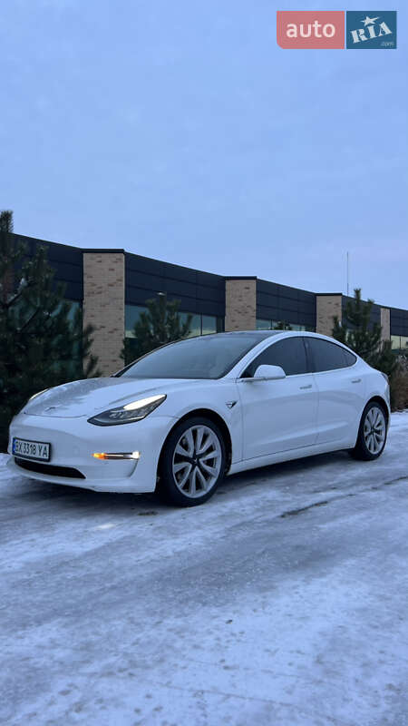 Tesla Model 3 2019