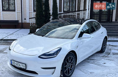 Седан Tesla Model 3 2020 в Виннице