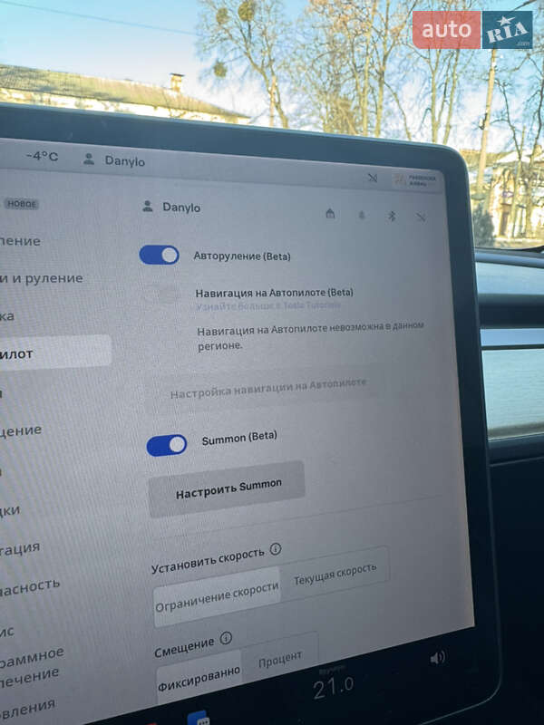 Седан Tesla Model 3 2018 в Киеве