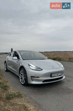 Седан Tesla Model 3 2018 в Киеве