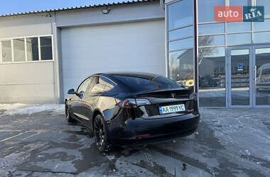 Седан Tesla Model 3 2022 в Броварах