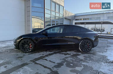Седан Tesla Model 3 2022 в Броварах