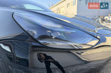 Седан Tesla Model 3 2022 в Броварах