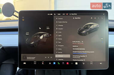 Седан Tesla Model 3 2022 в Броварах