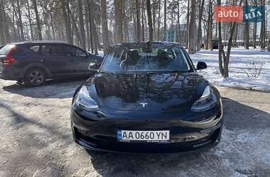 Седан Tesla Model 3 2021 в Києві