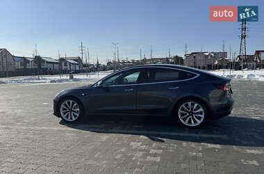 Седан Tesla Model 3 2019 в 