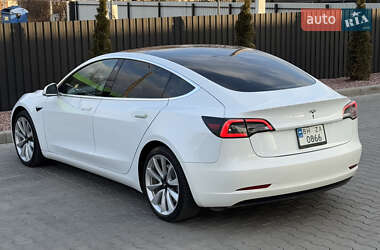 Седан Tesla Model 3 2018 в 