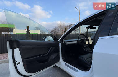 Седан Tesla Model 3 2018 в 