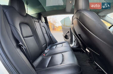 Седан Tesla Model 3 2018 в 