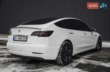 Седан Tesla Model 3 2021 в 