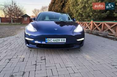 Седан Tesla Model 3 2020 в 