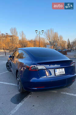 Седан Tesla Model 3 2019 в 